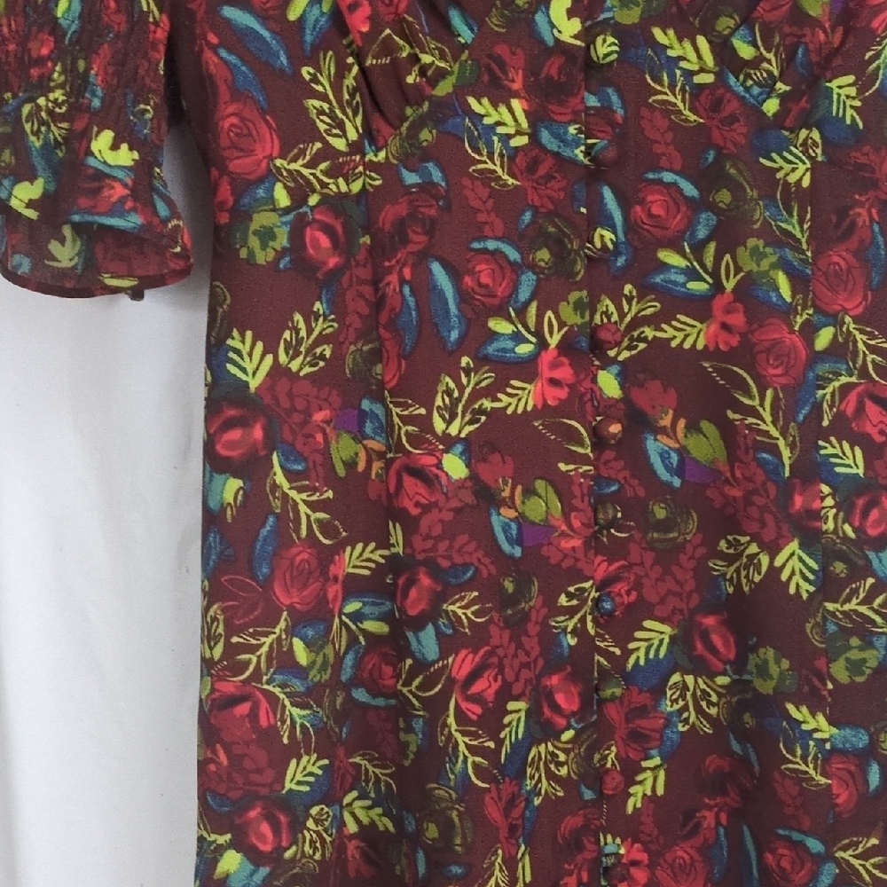 Chic Floral Ruffle Mini Dress - Picture 3 of 9